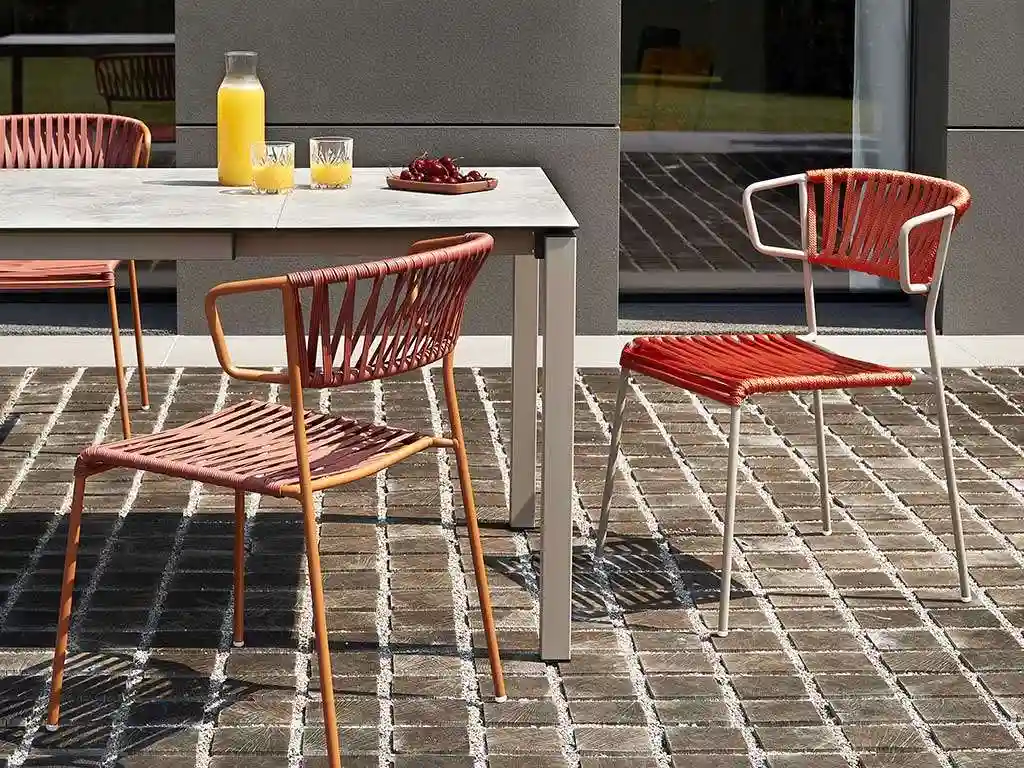 LISA CLUB – Image 2