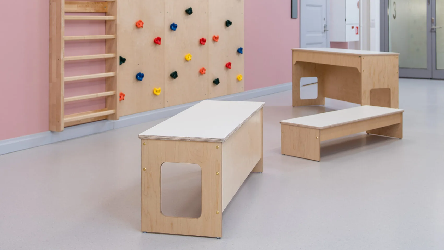 AUDITORIUM BENCH – Image 3